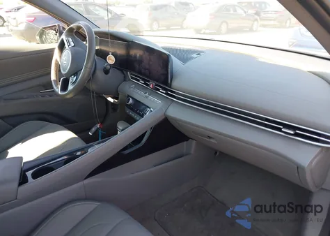 2023 Hyundai Elantra Sel z USA, uszkodzony, nr VIN 5NPLS4AG2PH098990